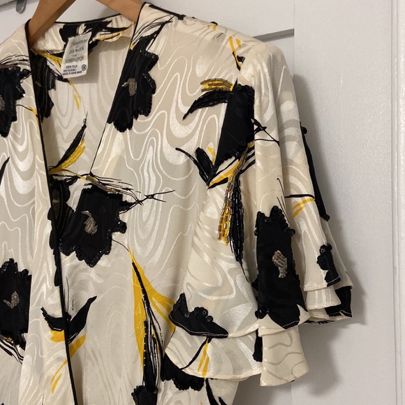 Vintage 100% Silk Floral Print Beaded Peplum Wrap Top - Picture 2 of 7